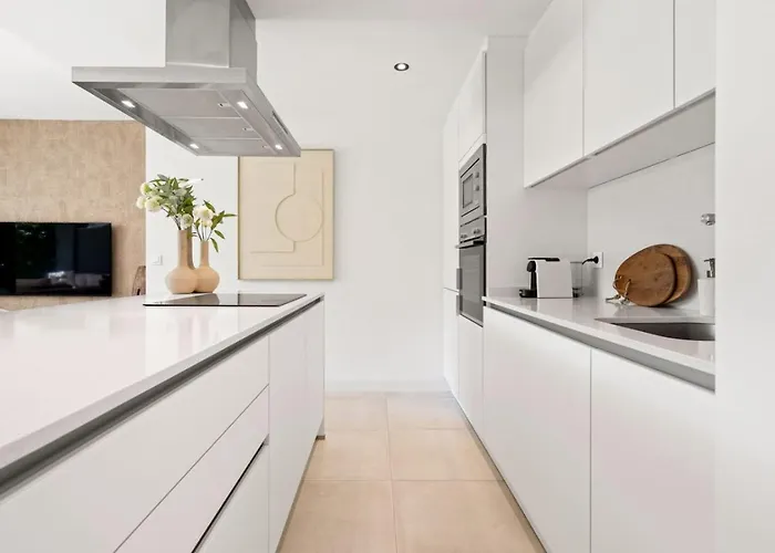 Oasis 325 Hideaway Luxe Garden * Εστεπόνα