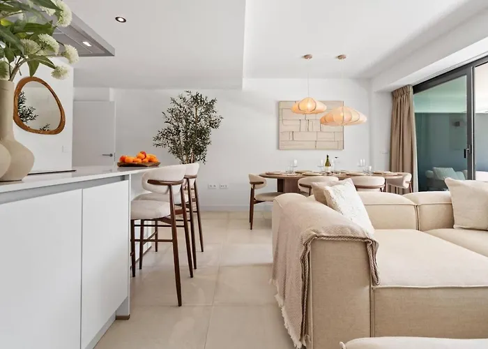 Oasis 325 Hideaway Luxe Garden Διαμέρισμα Εστεπόνα