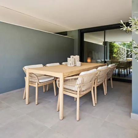 Oasis 325 Hideaway Luxe Garden Appartement