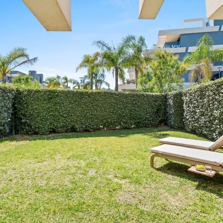 Oasis 325 Hideaway Luxe Garden